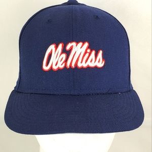 Mississippi Ole Miss Rebels Nike True size 7 Hat Blue Wool Swoosh Baseball Cap.